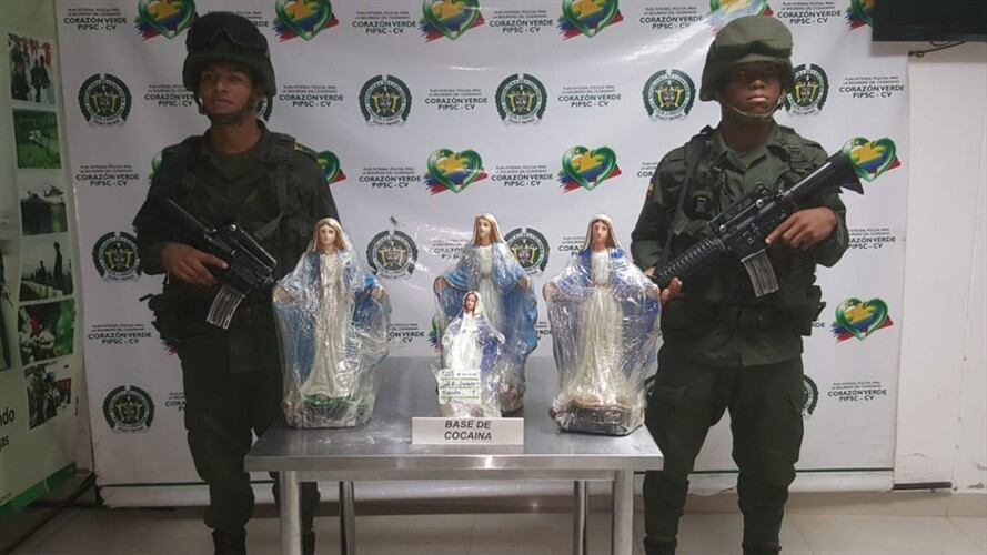 Decomisan cocaína camuflada en estatuas de la Virgen. Foto: Policía Antinarcóticos