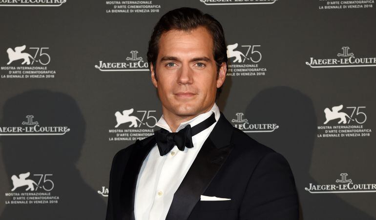 Las primeras imágenes de Henry Cavill como "The Witcher"