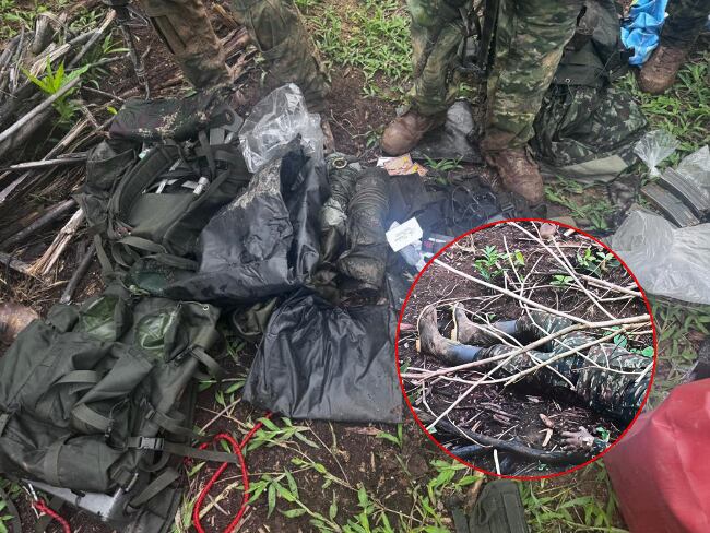 Ejército de Ecuaodr reporta tres disidentes de "Comandos de la Frontera" muertos durante enfrentamiento del 9 de mayo.