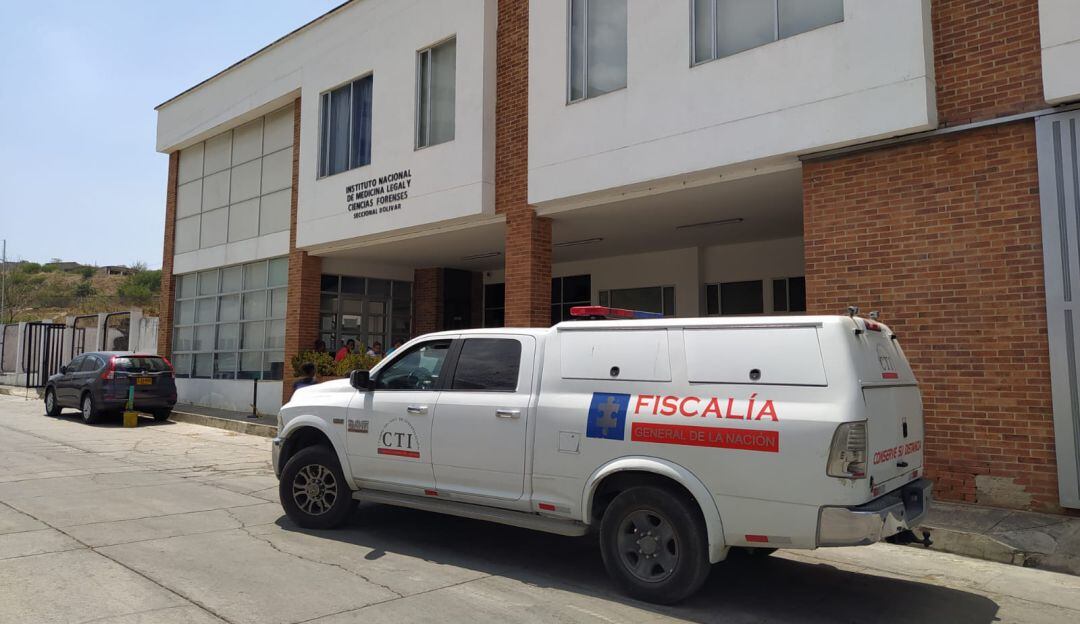 El hoy occiso fue encontrado con una placa de cemento encima del cuerpo.