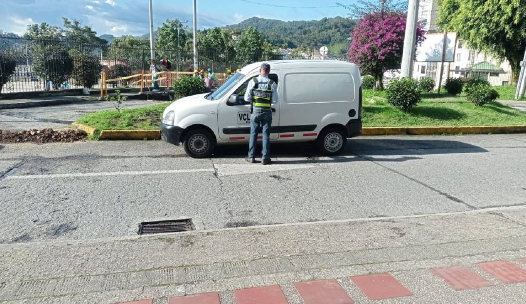 Capturan a hombre por usurpación de funciones públicas. Crédito: Alcaldía de Manizales.
