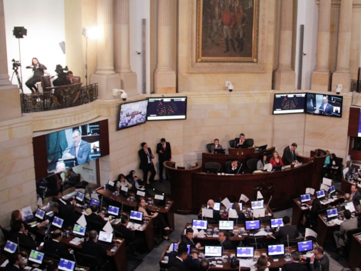 Se aplazó la votación del caso Pretelt en el Senado