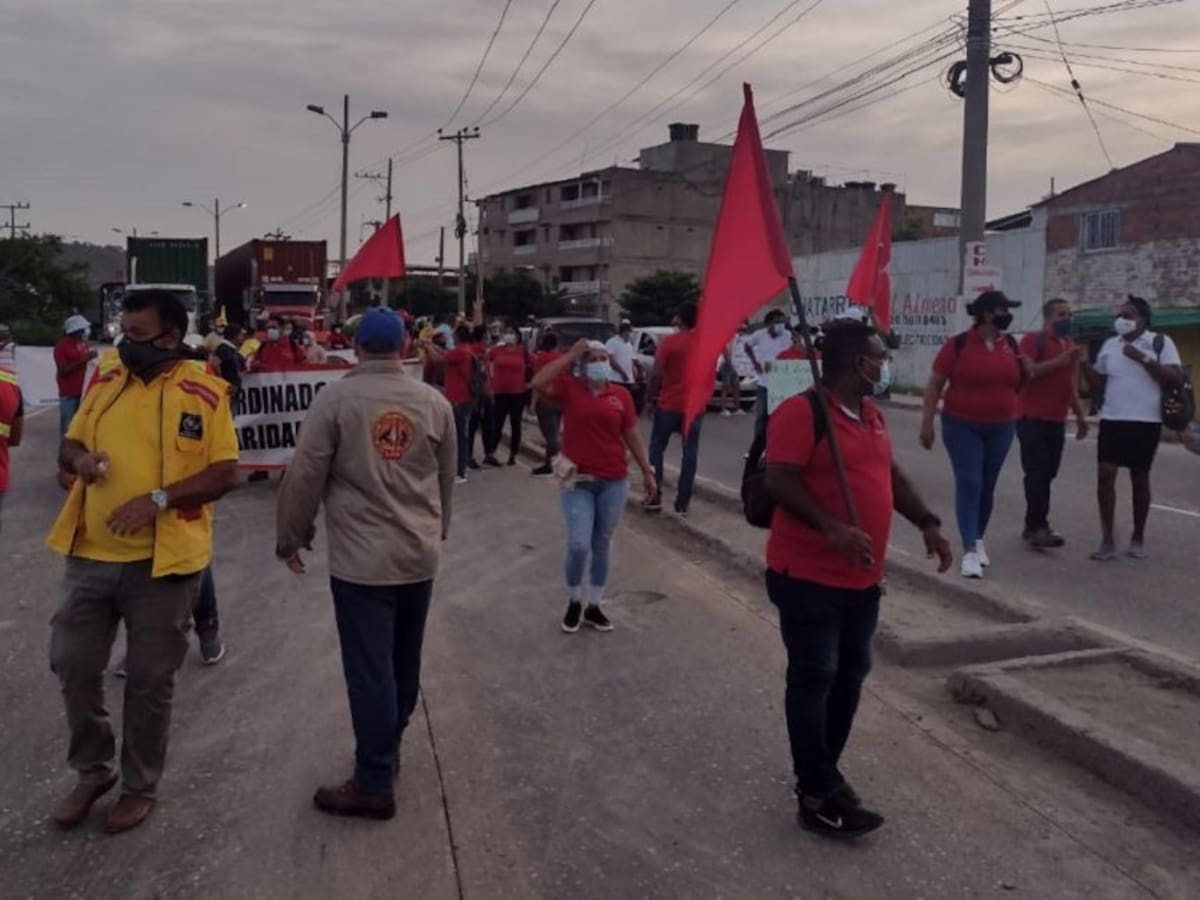 Bloqueos por movilización en zona industrial de Mamonal en Cartagena