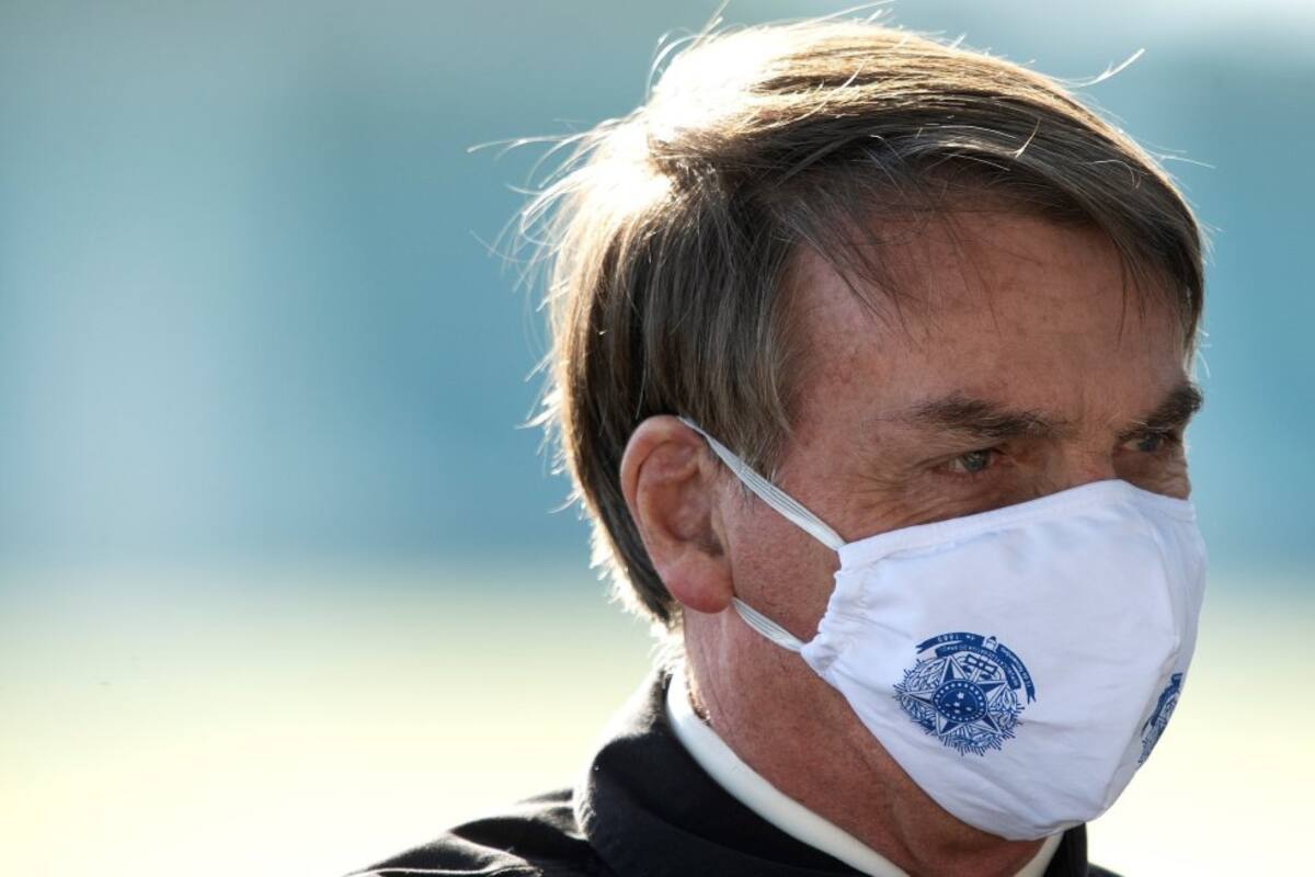 El 24 de marzo, Jair Bolsonaro dijo que por sus antecedentes de atleta si él se contagiara de coronavirus no le preocuparía, pues el virus es solo una "gripecita".