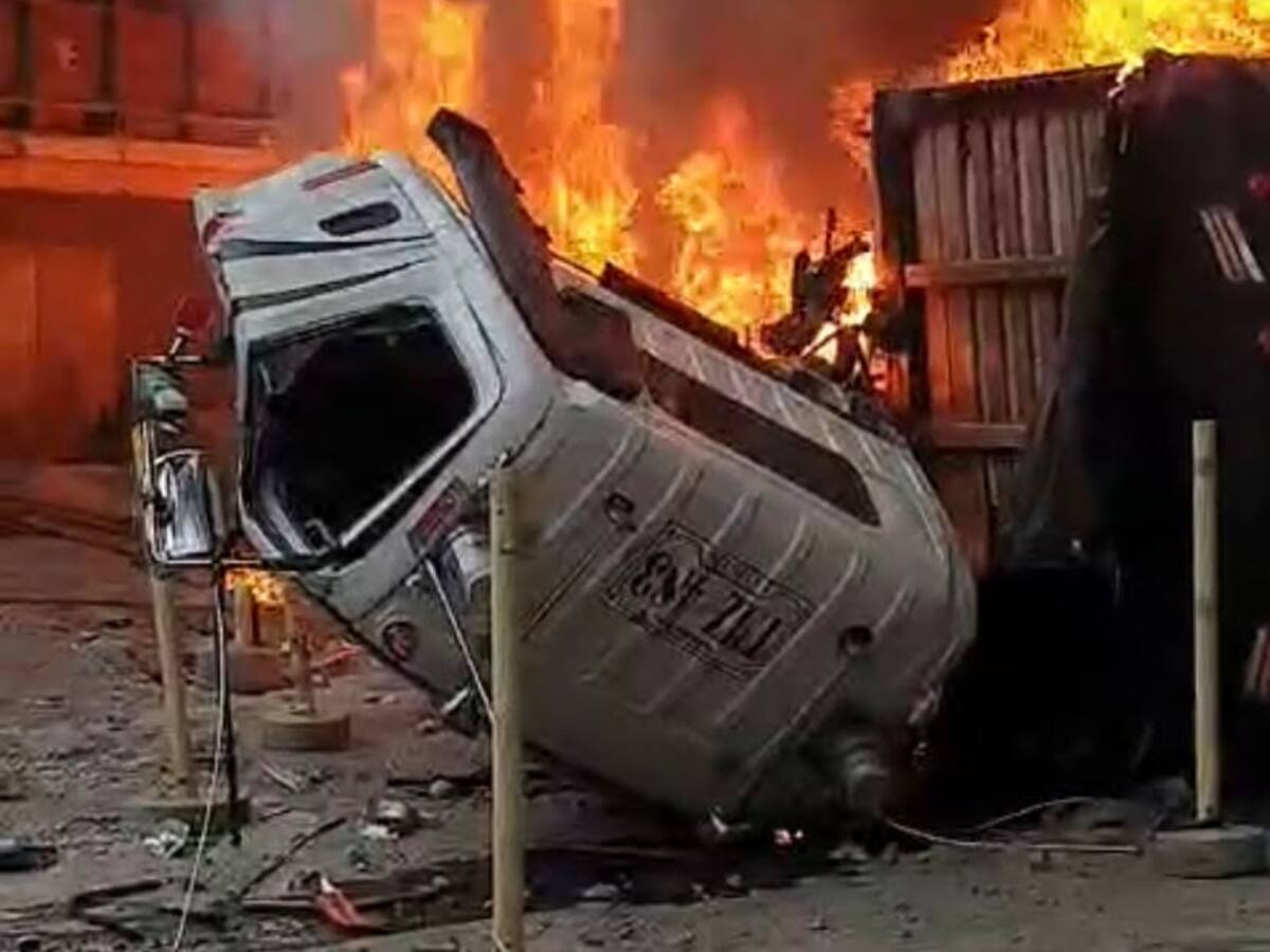 Un muerto y cuatro heridos dejó accidente en la vía que conecta a Medellín con el Urabá