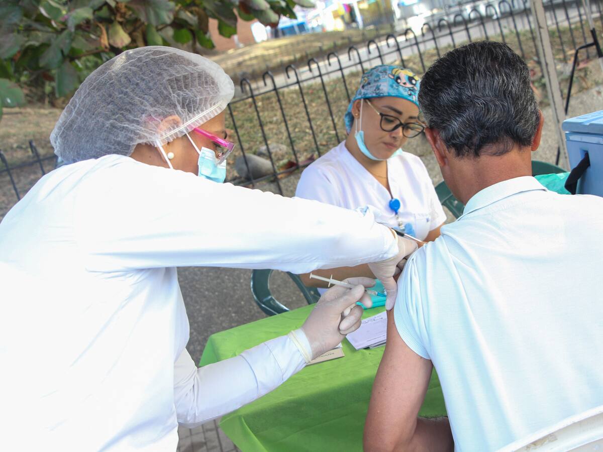 1.590 vacunas contra la Fiebre Amarilla fueron aplicadas en Semana Santa en Armenia