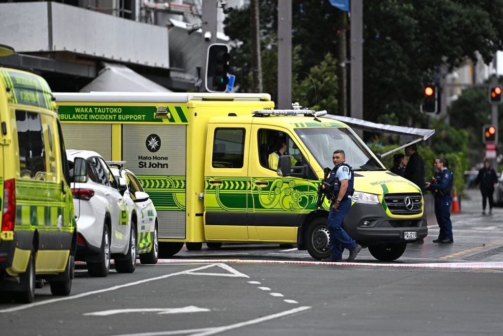 Police officers cordon off the site of a shooting in central Auckland on July 20, 2023. (Photo by Saeed KHAN / AFP) (Photo by SAEED KHAN/AFP via Getty Images)