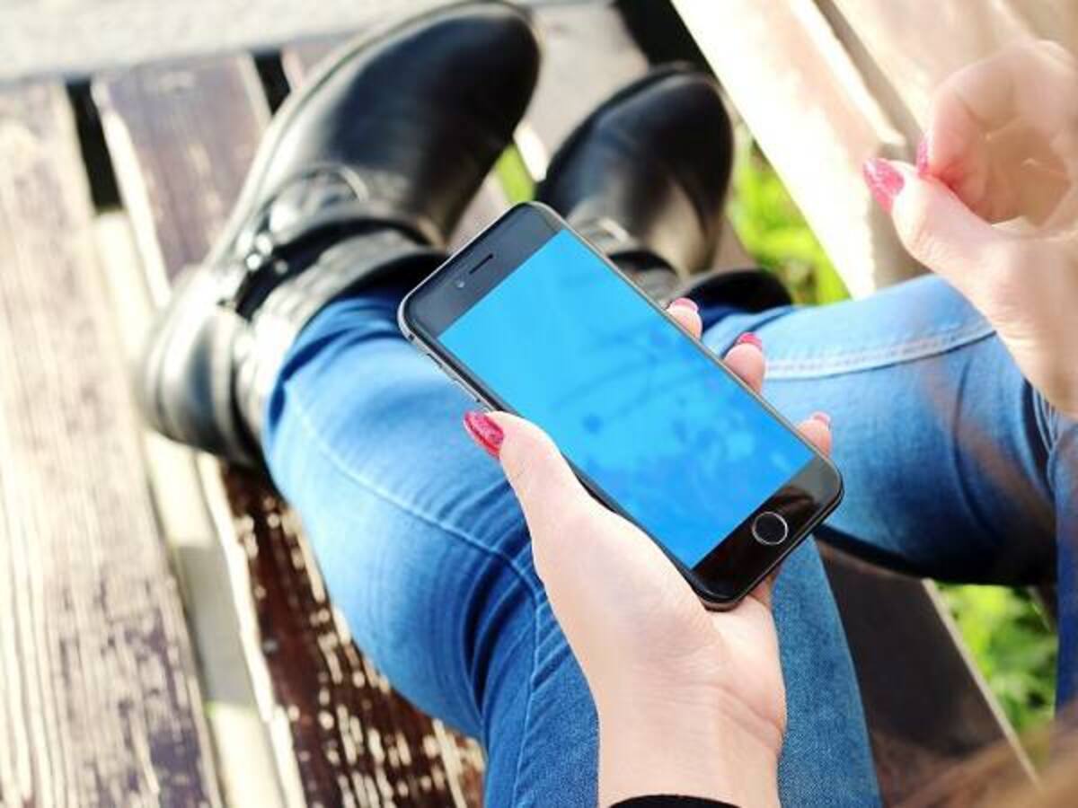 Cuántas horas hacemos uso del celular al día