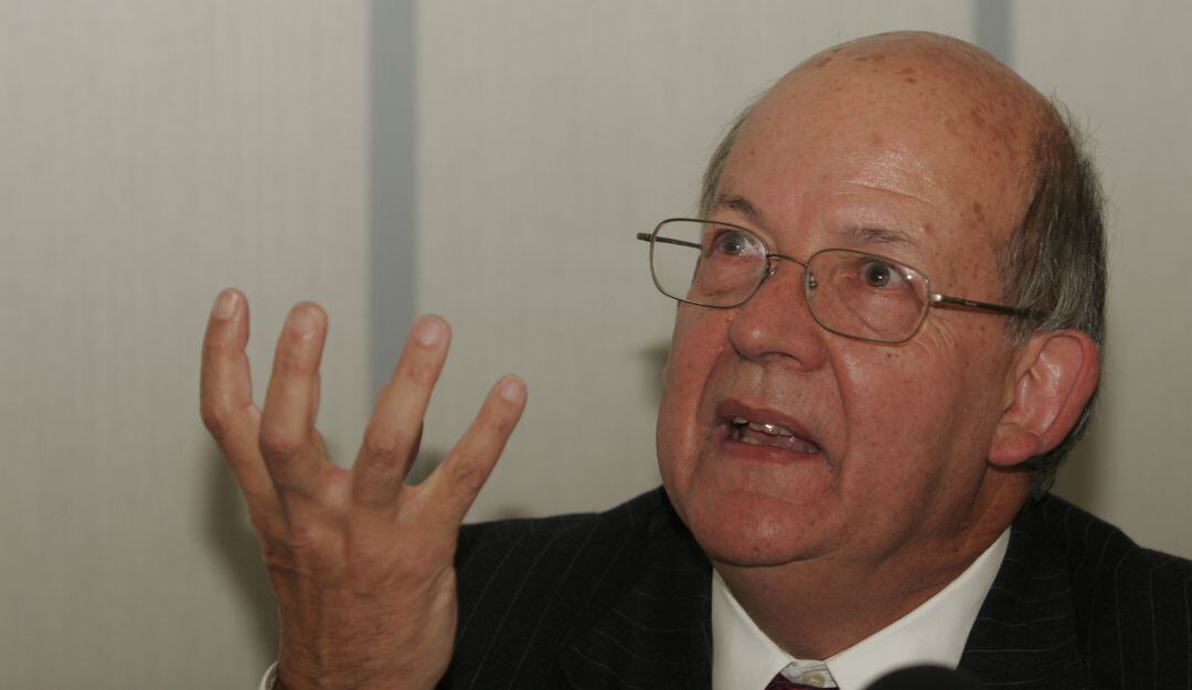 Falleció el economista, Roberto Junguito