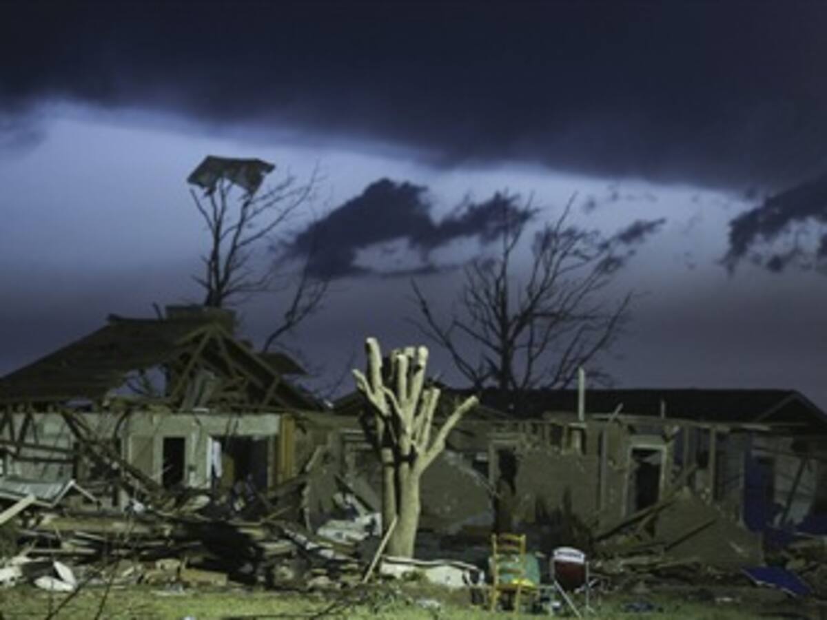 Sí hay hispanos entre las víctimas por el tornado de Oklahoma: pastor Felix Cabrera