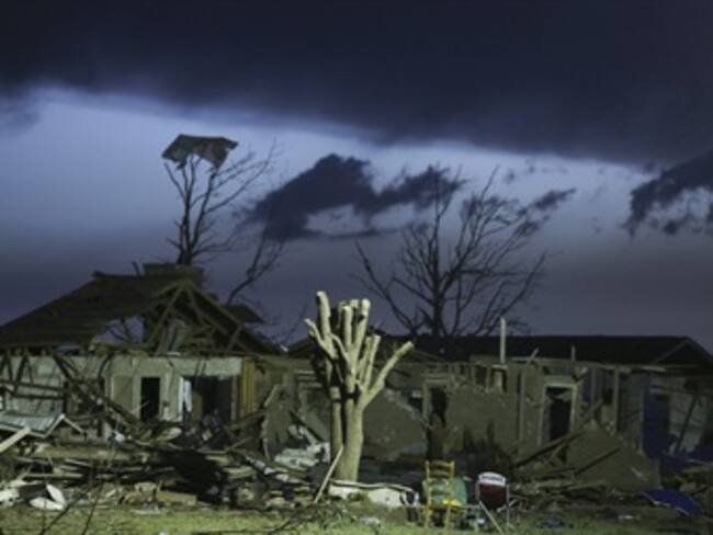 Sí hay hispanos entre las víctimas por el tornado de Oklahoma: pastor Felix Cabrera