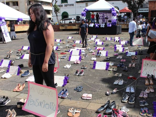 Bajaron feminicidios y violencia intrafamiliar en mujeres de Santander