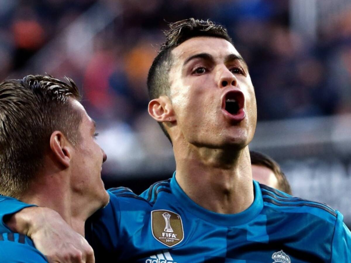 Real Madrid alivia su crisis con goleada al Valencia