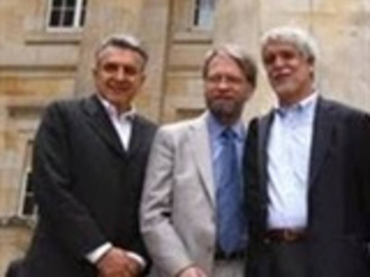 Antanas Mockus, Lucho Garzón y Enrique Peñalosa, ex alcaldes de Bogotá opinan sobre el paro de transporte