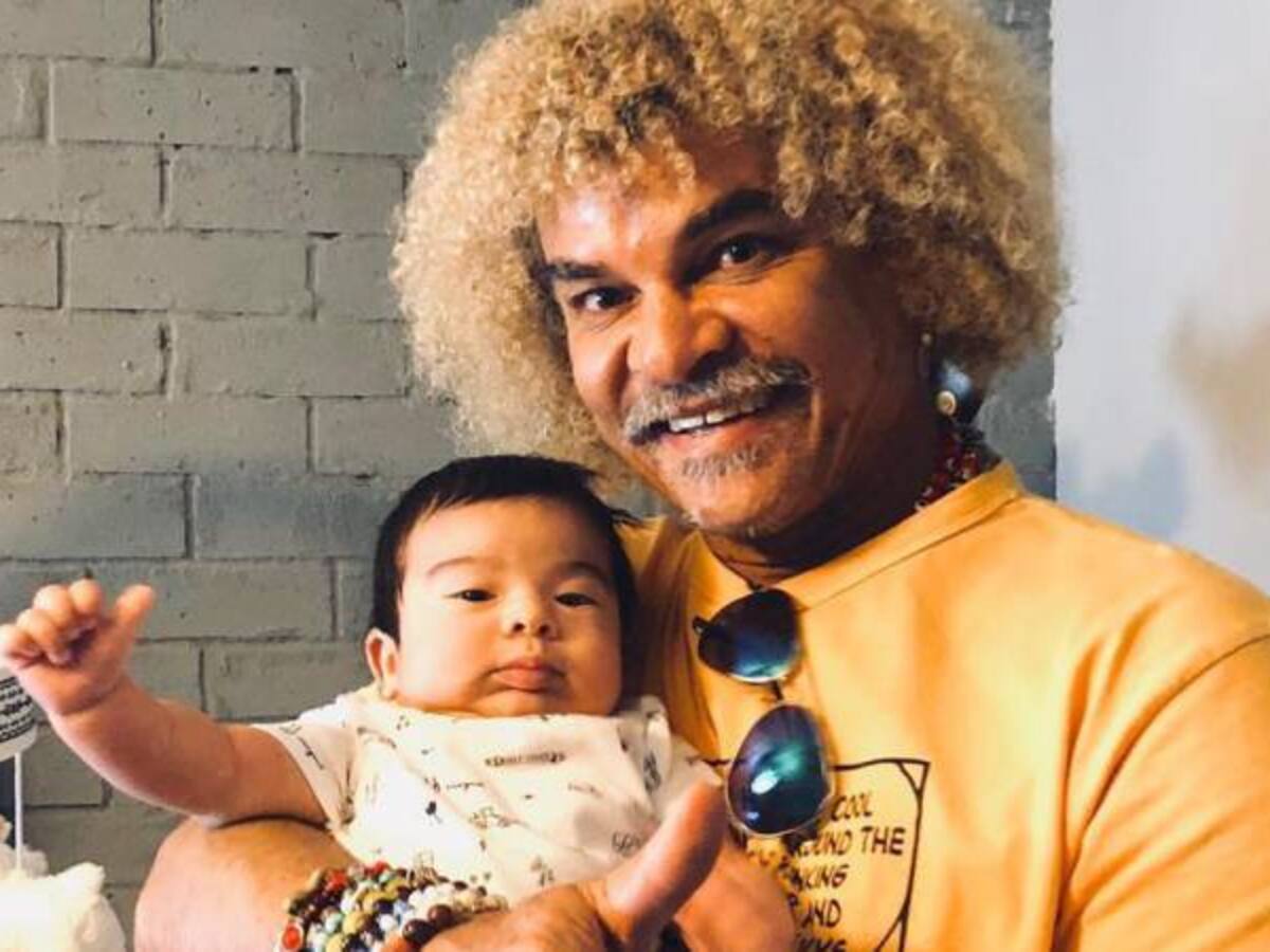 El Pibe Valderrama presenta su 4 nieto en redes sociales