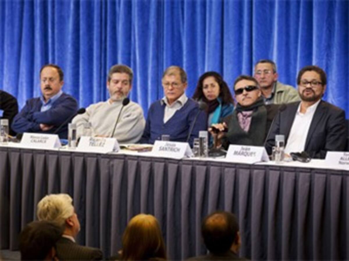 Si negociadores de las Farc regresan al país sin autorización serían capturados: Fiscalía