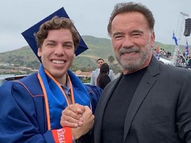 Schwarzenegger orgulloso por la graduación de su hijo Joseph