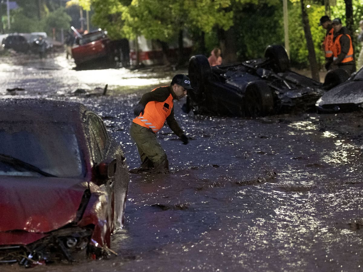 Chile: declaran alerta roja en la región de Santiago por tormenta eléctrica, lluvias y granizo