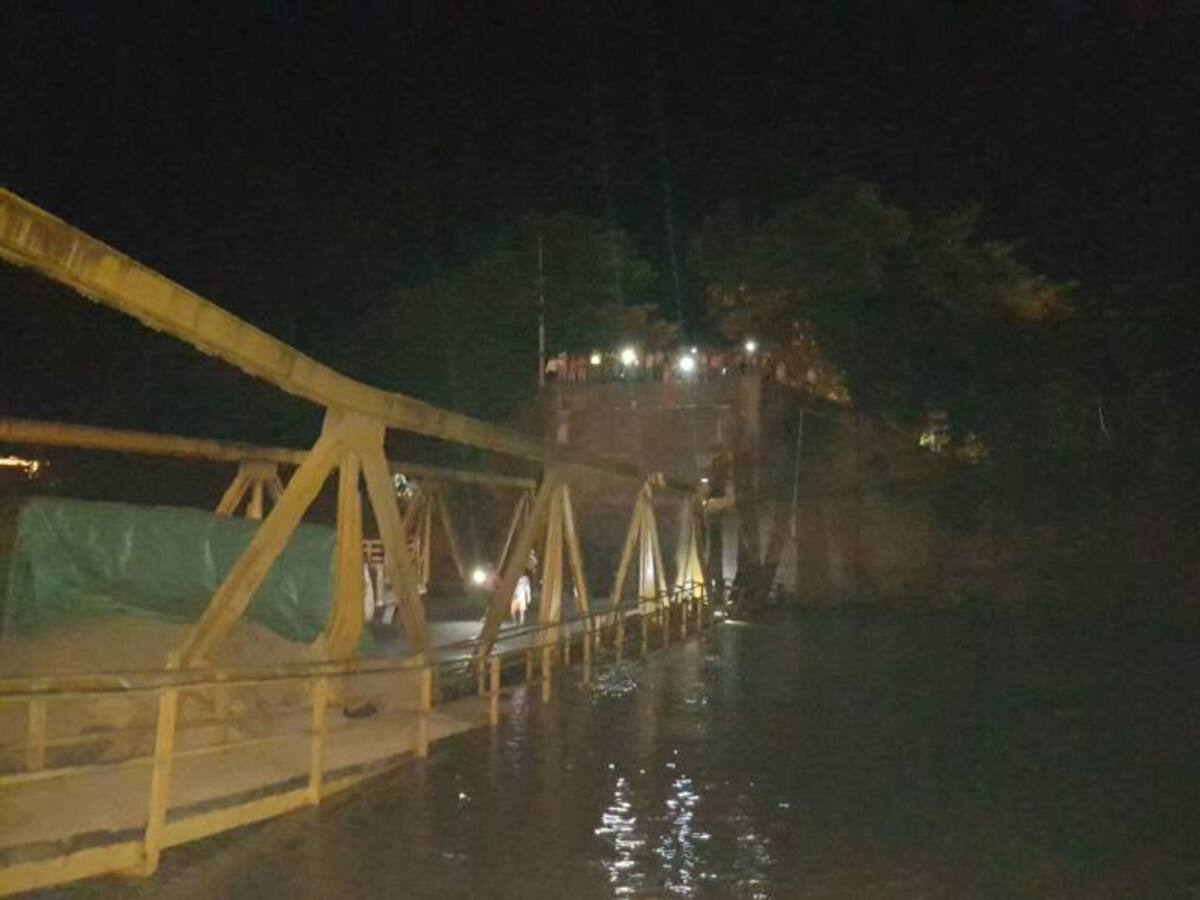 Boyacá afectado en movilidad por la caída del puente sobre el río Charte en Casanare