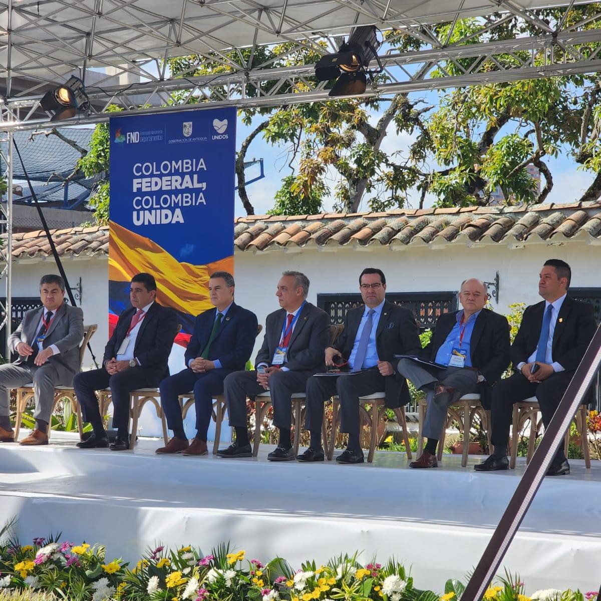 Con manifiesto, gobernadores del país, entablan hoja de ruta para una ‘Colombia Federal’