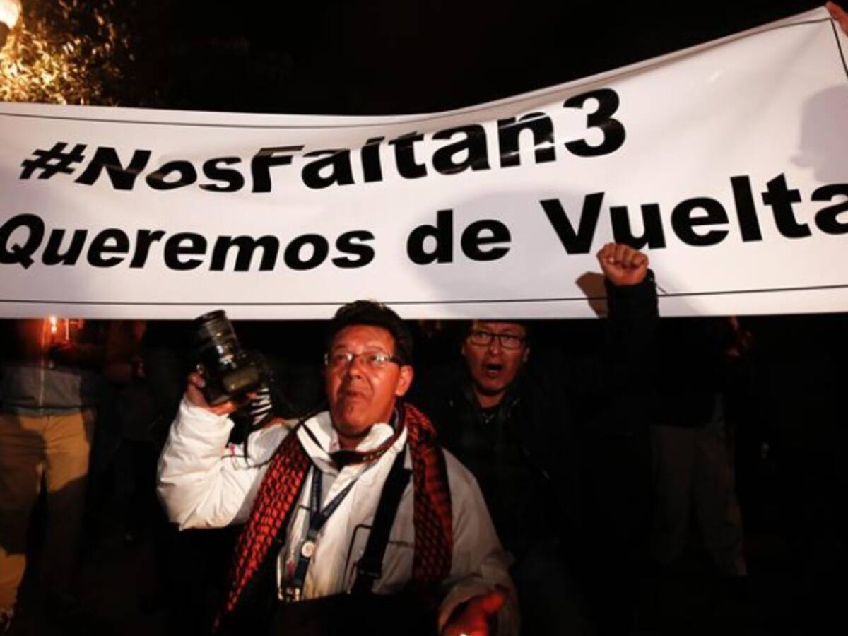 Ecuador sigue en negociaciones para liberación de periodistas