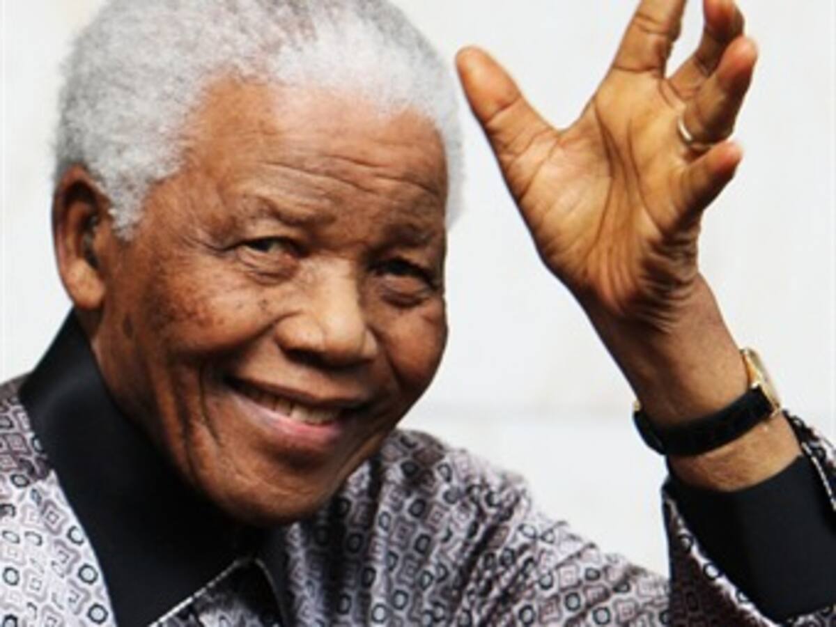 Gobierno sudafricano señala que Nelson Mandela será dado de alta entre mañana y el lunes