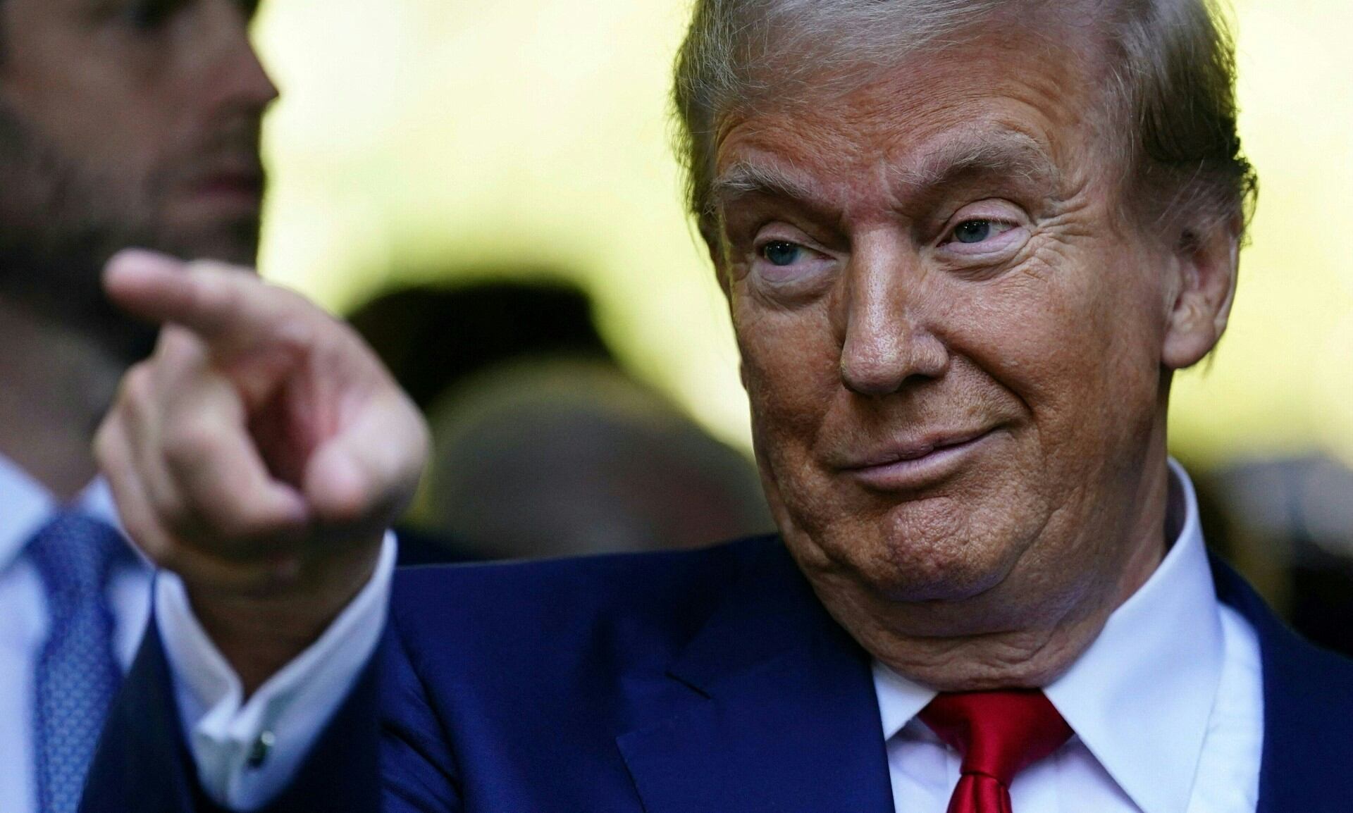 Hombre acusado en EEUU de complot para matar a Trump dice que Irán lo presionó. Foto: Adam GRAY / AFP