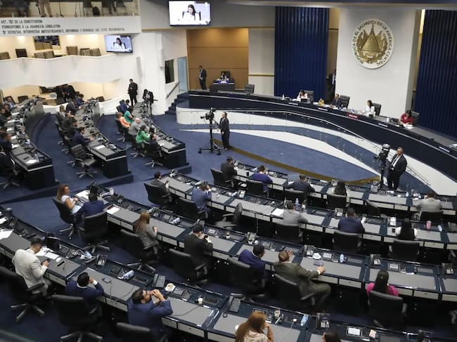 Reforma constitucional en El Salvador cambia ente electoral