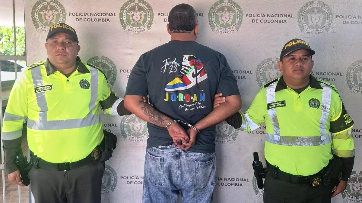 Conductor ebrio causó accidente en la vía Cartagena – Barranquilla y terminó capturado