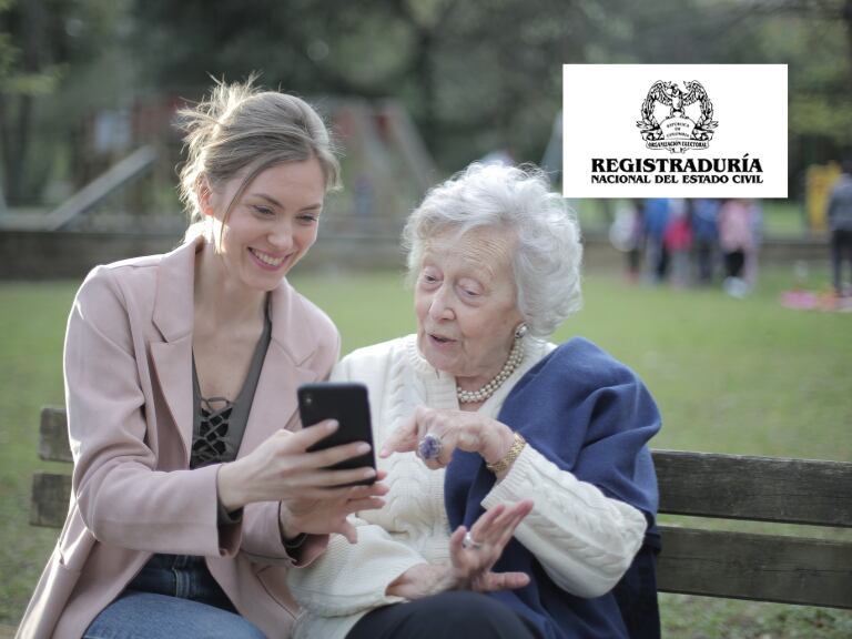 Beneficiarios de la cédula digital gratis. Imagen de fondo de Canva