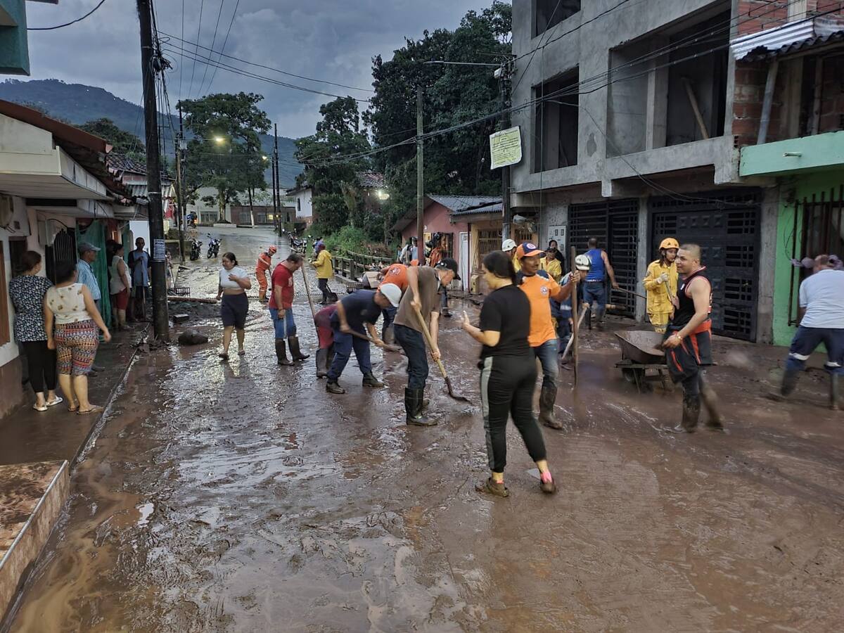 Desbordamiento de la quebrada Rapao en Supía Caldas, dejó 16 viviendas afectadas
