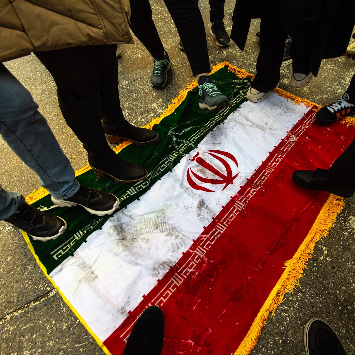 Irán: ONU pide moderación tras denuncia de asesinato de 538 manifestantes