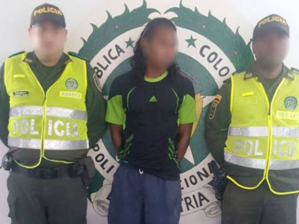Aprehenden un adolescente y capturan un adulto en Cartagena con armas