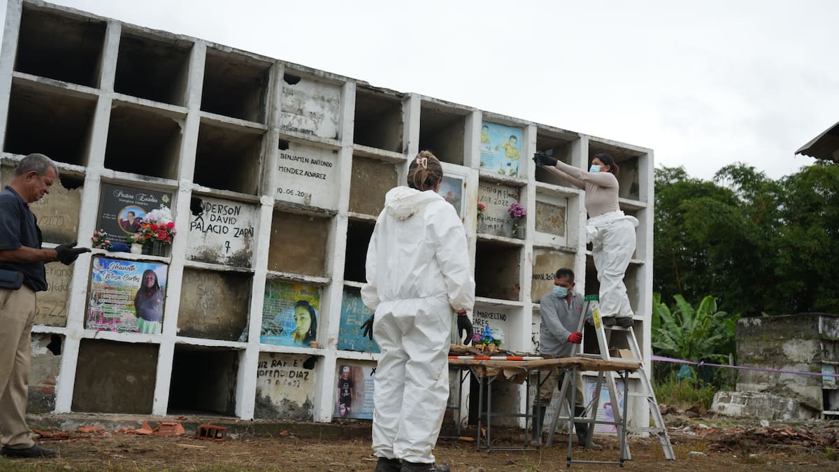 La unidad de búsqueda espera hallar 300 cuerpos en el cementerio de Turbo; por ahora van 11