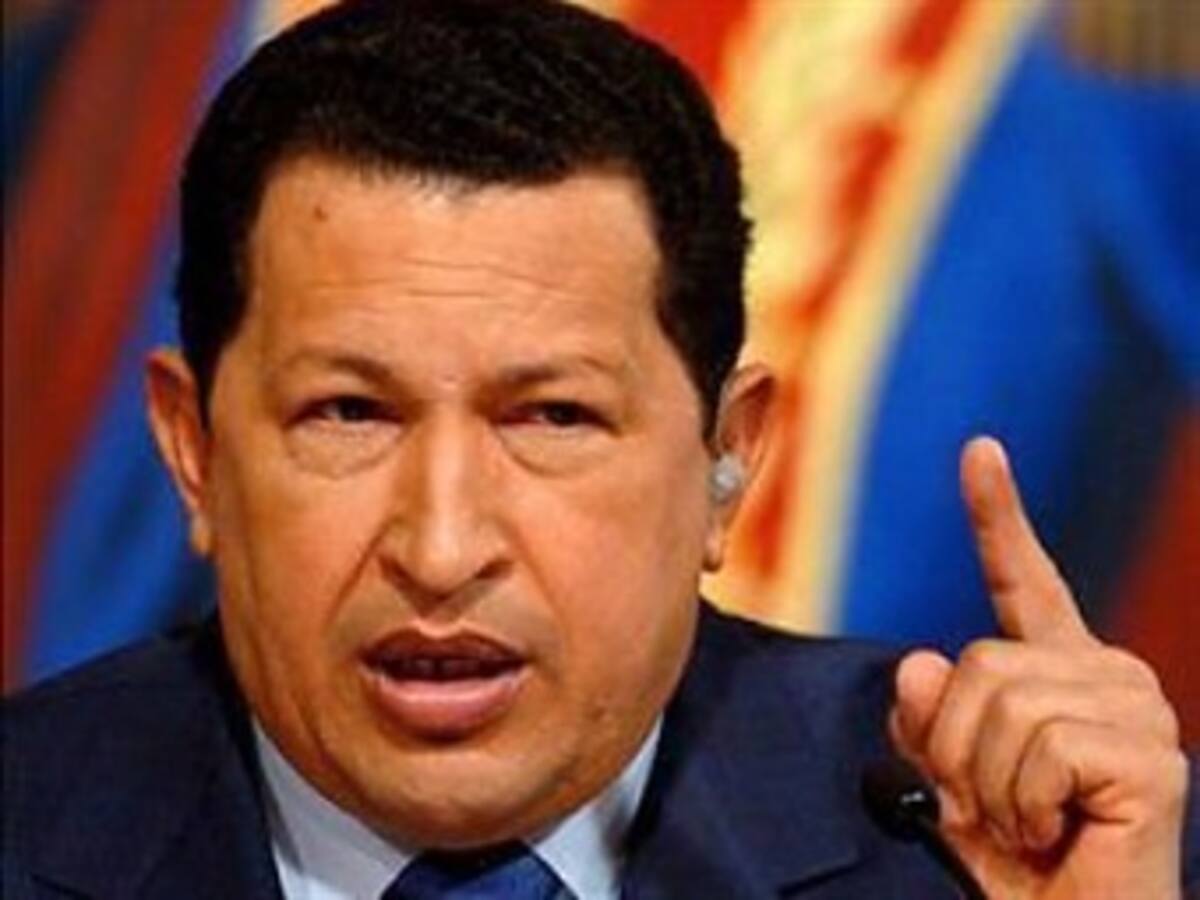 Chávez pide preparar la ruptura de relaciones con Colombia