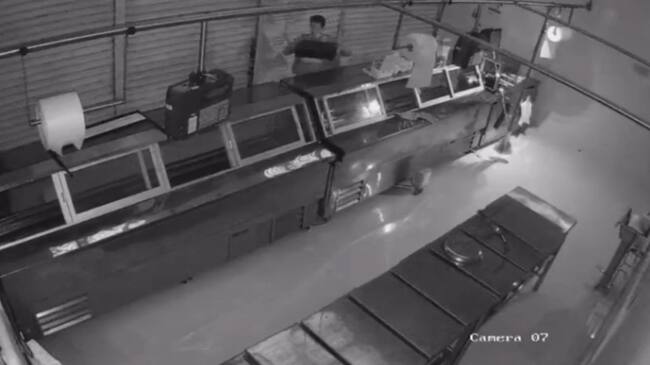 Ladrón al interior de un establecimiento de comercio