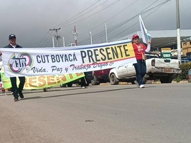 Serán cerca de 400 trabajadores que pertenecen a los diferentes sindicatos de Boyacá, que se movilizarán en Bogotá / Foto: Caracol Radio.