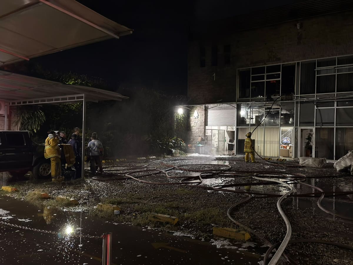 Incendio arrasó con archivos y bodega de la alcaldía de Barrancabermeja