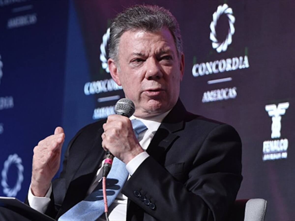 El puesto le quedó grande: Santos sobre salida de Nieto del Sena