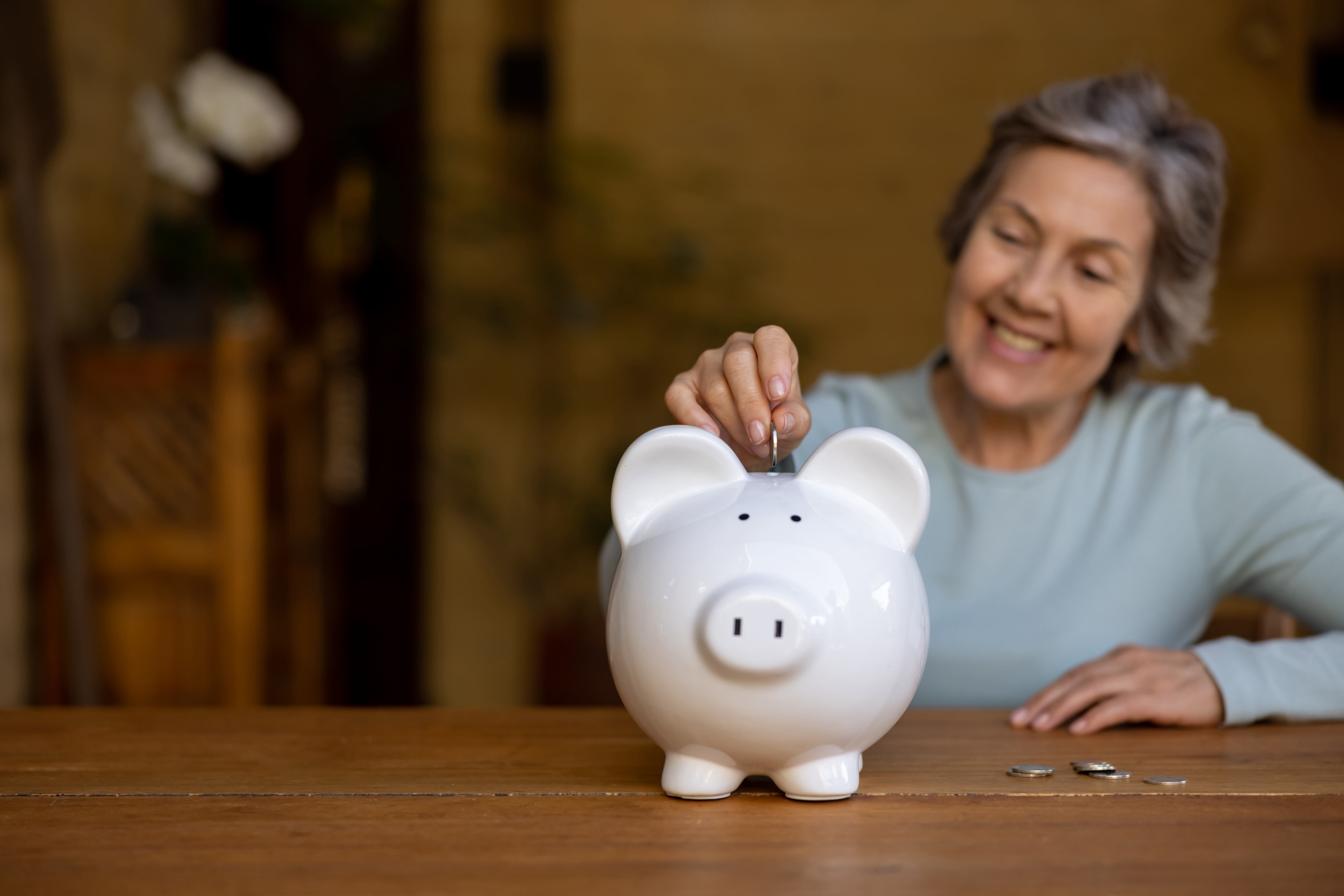 Pensionados que reciben prima en Navidad. Imagen de referencia vía Getty Images