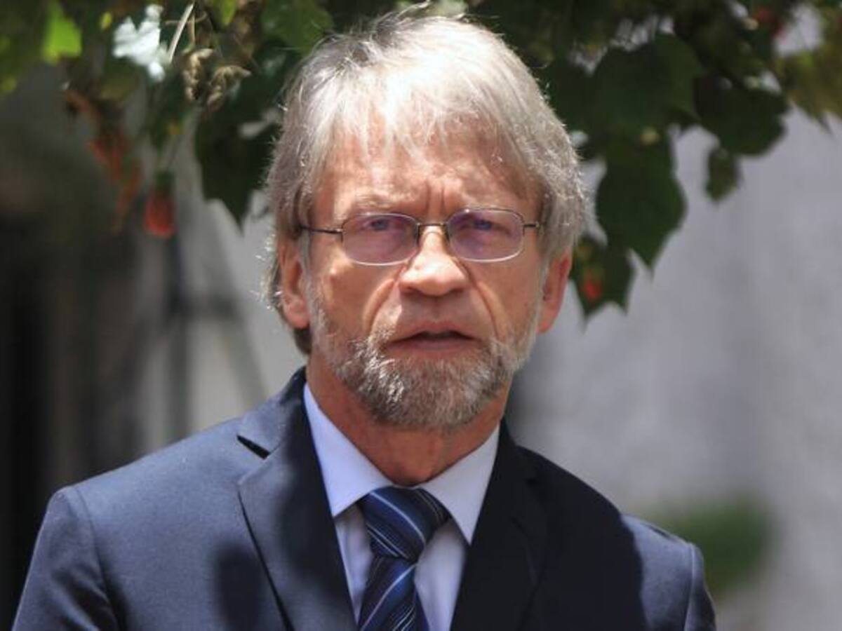 Pruebas no sirven para establecer participación de Mockus en convenio