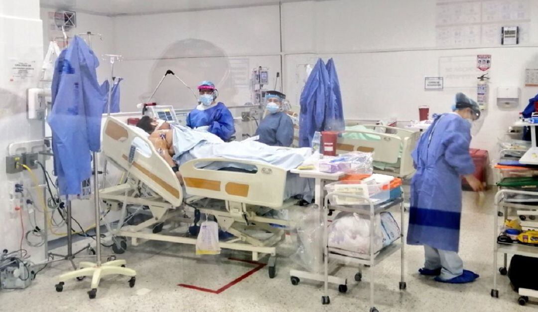 Bajan casos de COVID