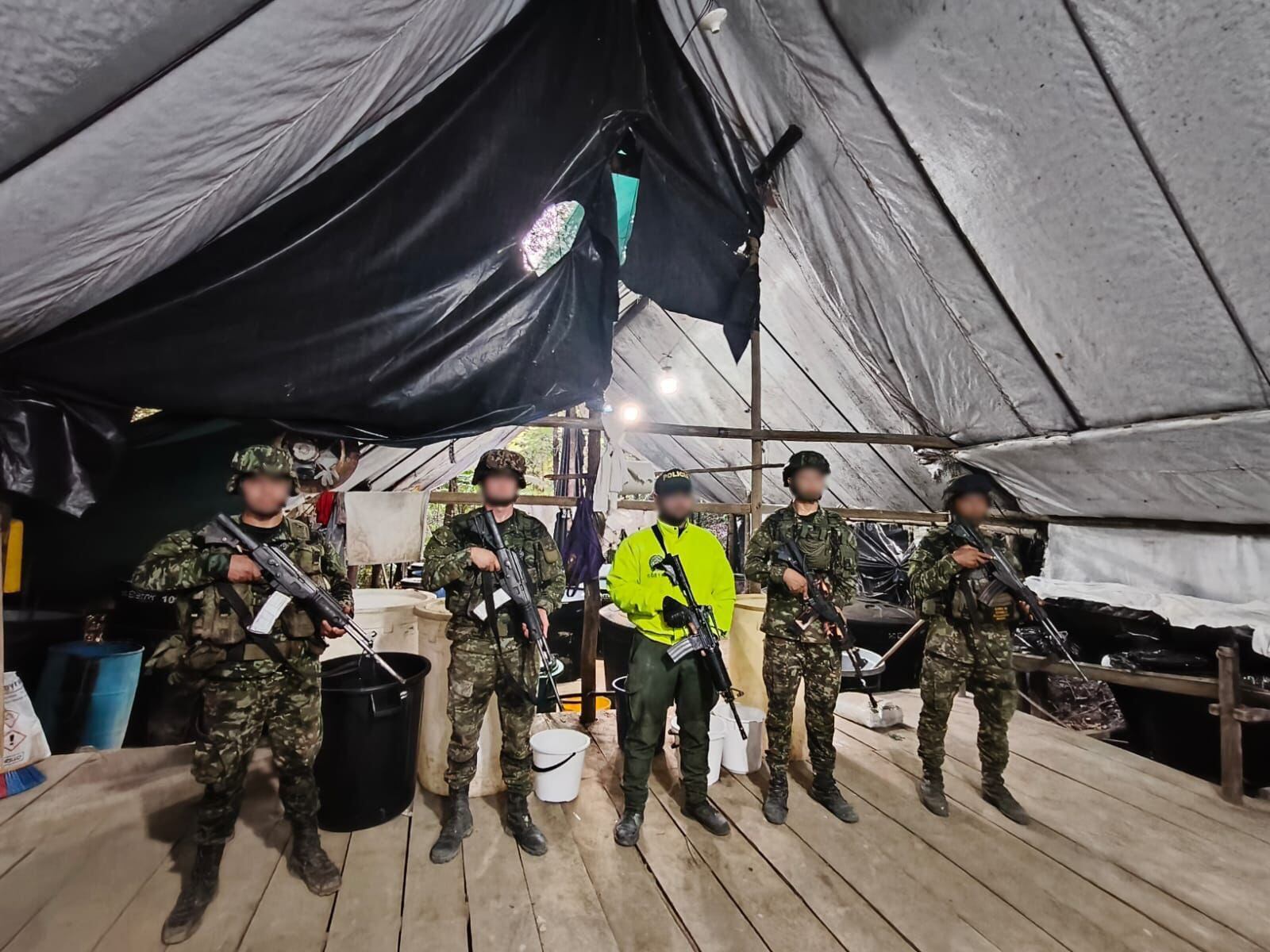 Desmantelan laboratorio para la producción de coca del ELN en Tibú / Foto: Ministerio de Defensa