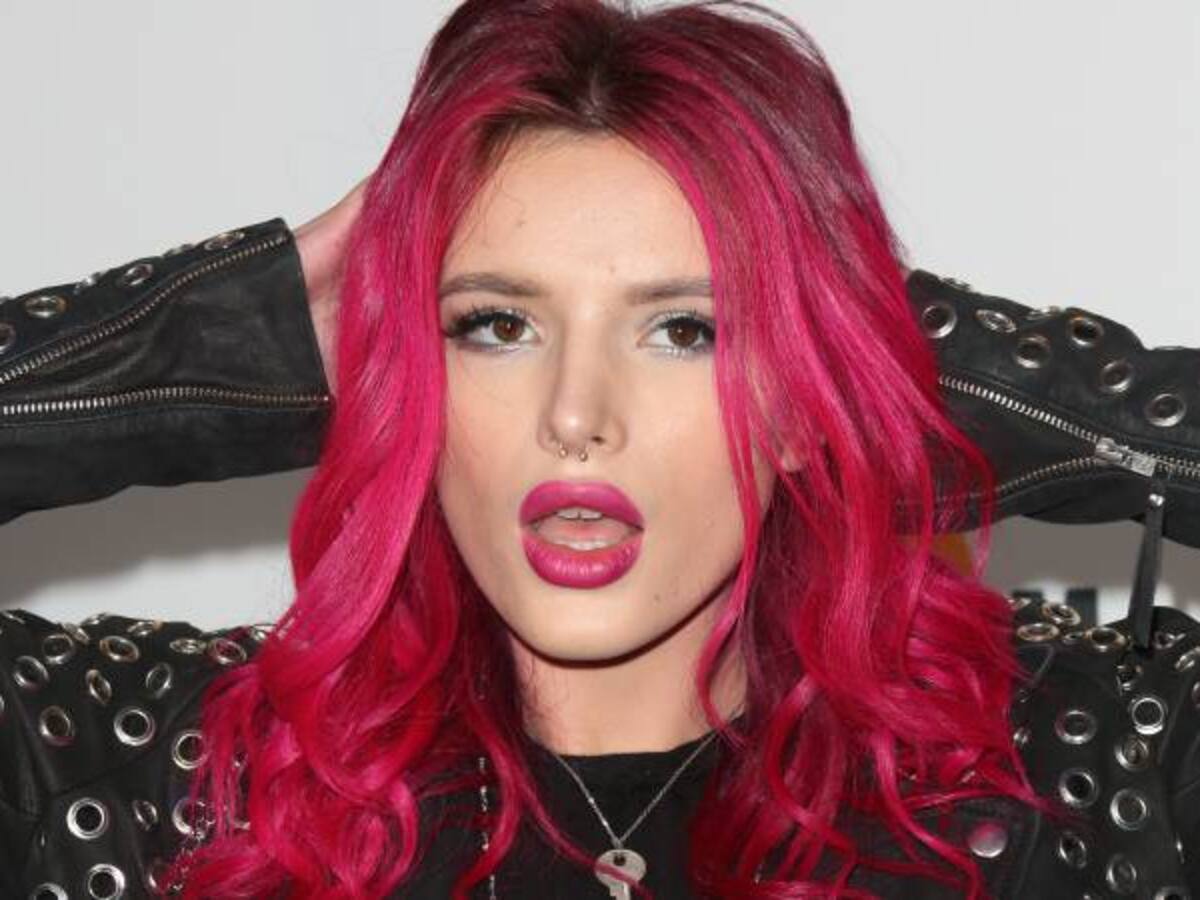 La sensual rutina de ejercicio de Bella Thorne