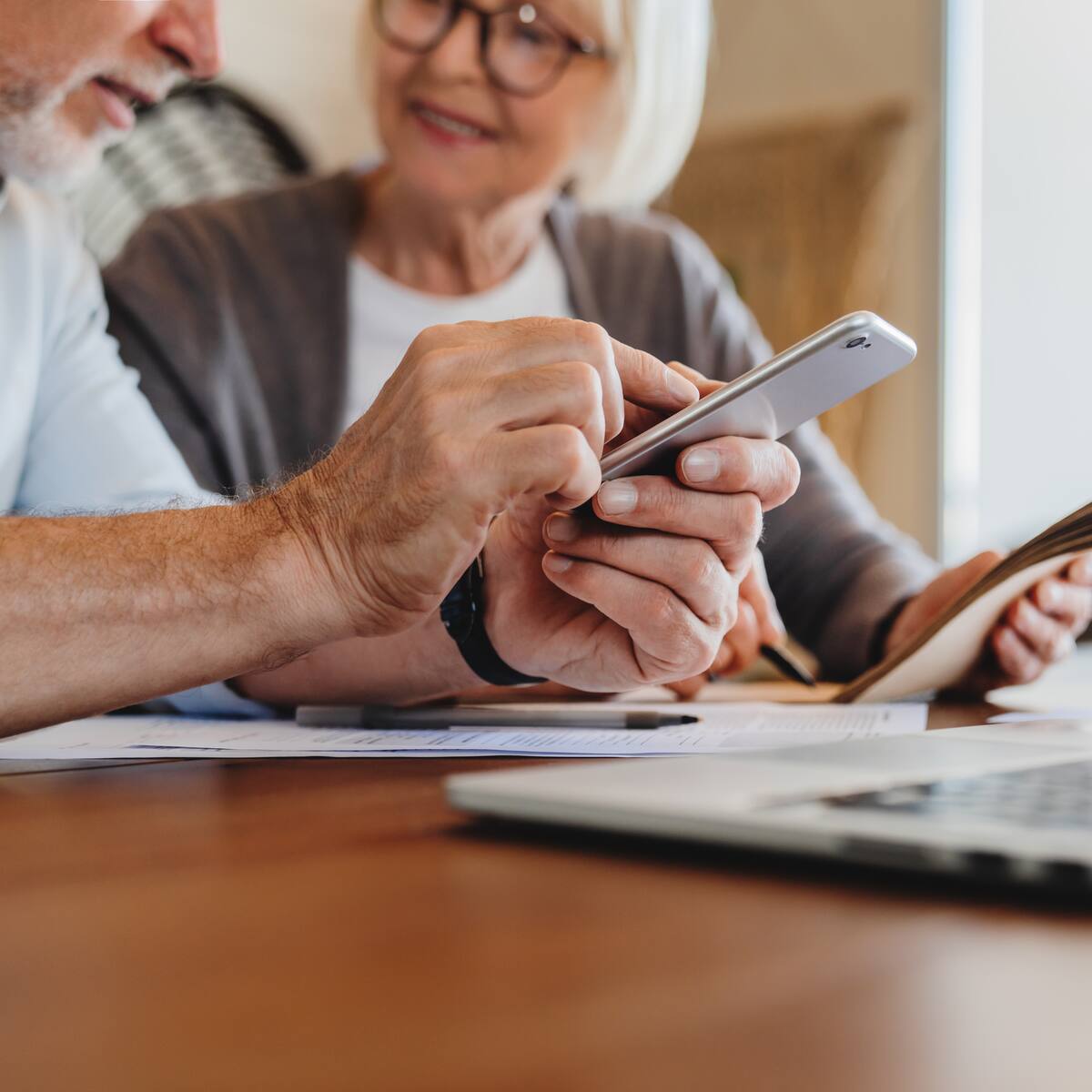 Las mujeres se pensionarán con menos semanas en el régimen privado