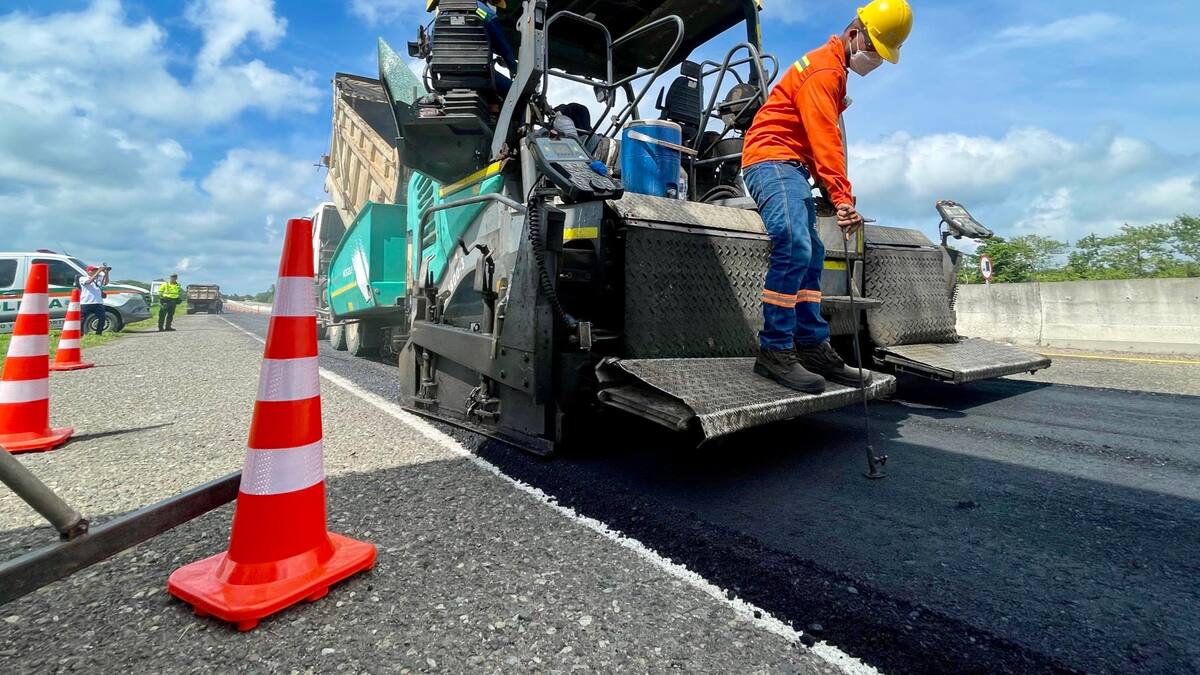 Inició la instalación de asfalto con plástico reciclado en la vía Barranquilla – Cartagena