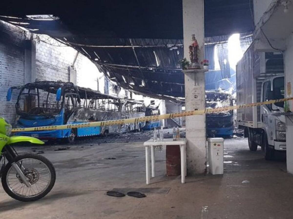 Incendio en parqueadero fue provocado