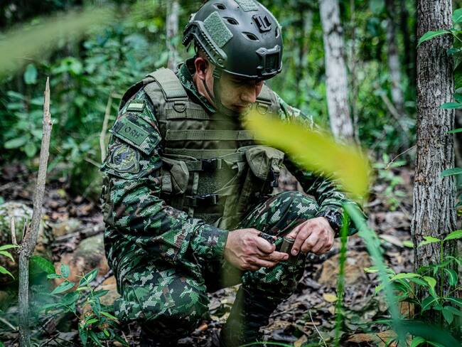 Comunidad retiene a 36 militares