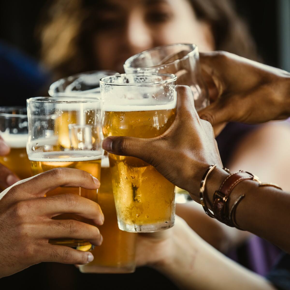 ¿Por qué es tan peligroso tomar cerveza cuando hace mucho calor?