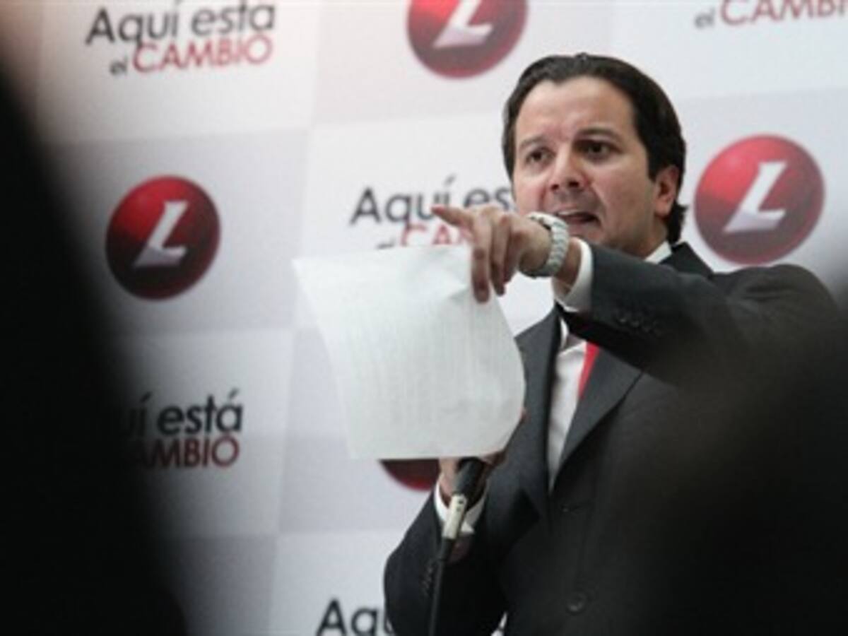 David Luna había solicitado la suspensión de la licitación para el recaudo del SITP